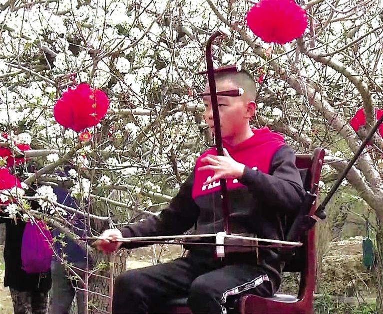 嘉峪關第二屆梨花節開幕