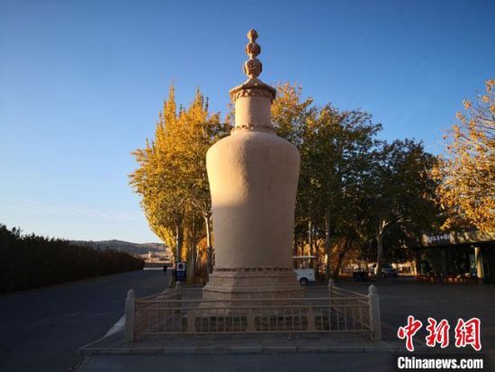 圖為2020年11月，沐浴在晨光中的莫高窟道士塔。(資料圖) 馮志軍 攝