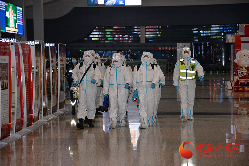 【隴拍客】蘭州西客站全面消殺，場面堪比大片